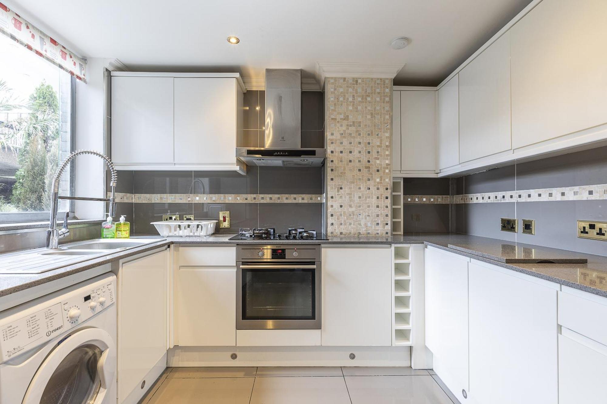 Gorgeous 4 Bedrooms Apartment Near Hyde Park And Oxford St Лондон Экстерьер фото