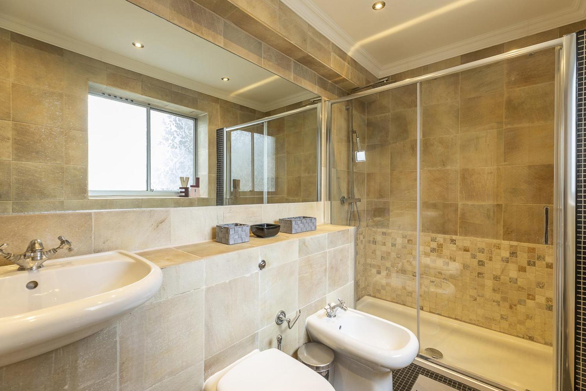 Gorgeous 4 Bedrooms Apartment Near Hyde Park And Oxford St Лондон Экстерьер фото